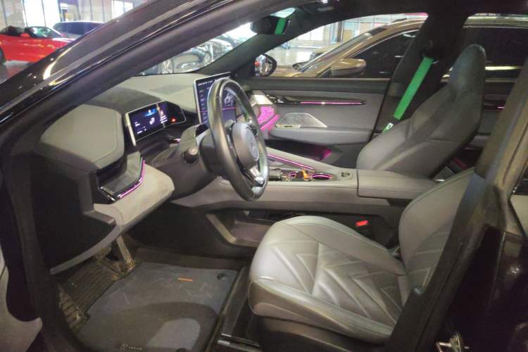 Used Zeekr 001 2022 Ultra-Long Range Dual-Motor ME Version Left Front Seat