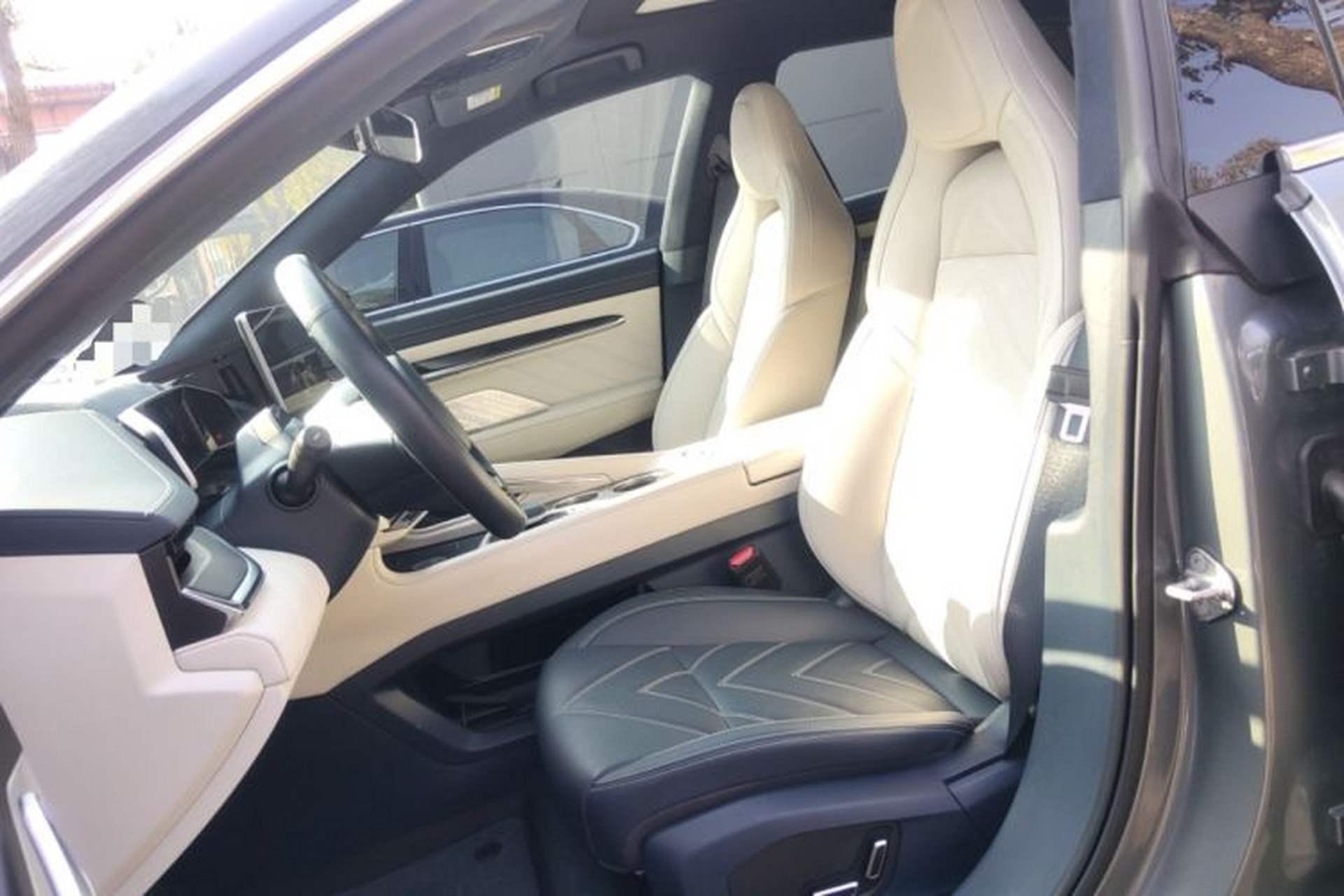 Used Zeekr 001 2022 Ultra-Long Range Dual-Motor ME Version Left Front Seat