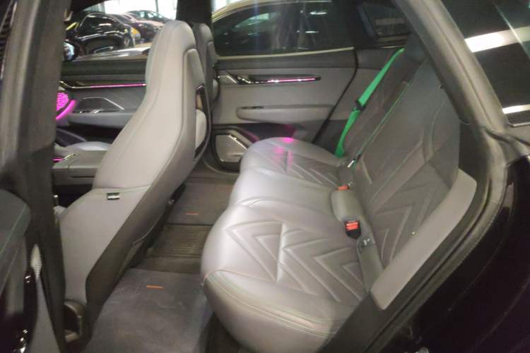 Used Zeekr 001 2022 Ultra-Long Range Dual-Motor ME Version Left Rear Seat