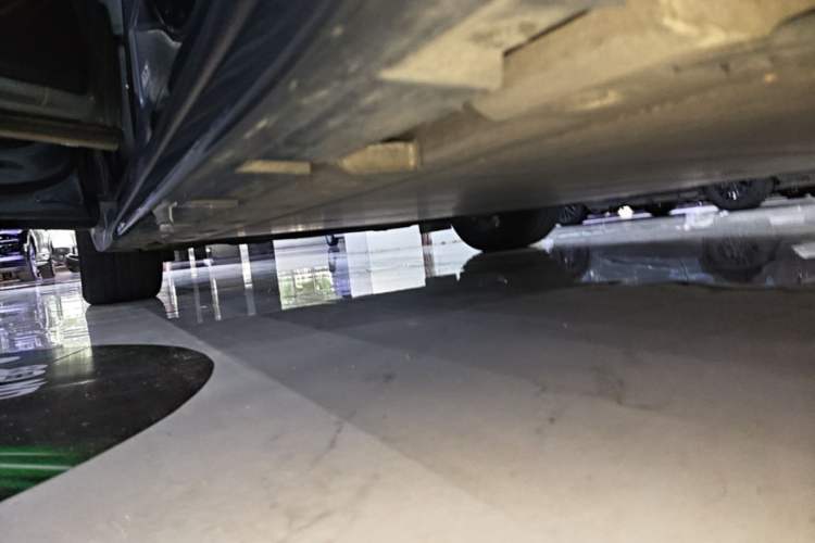 Used Zeekr 001 2022 Ultra-Long Range Single-Motor WE Version Left Side Sill
