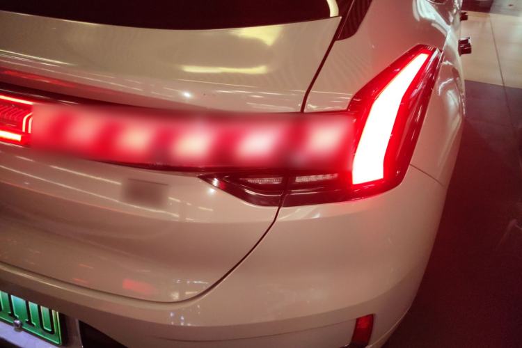 Used Zeekr 001 2022 Ultra-Long Range Dual-Motor ME Version Right Rear Taillight