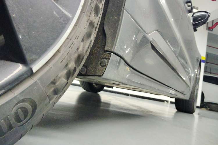 Used Zeekr 001 2022 Long-Range Dual-Motor WE Edition Right Side Sill