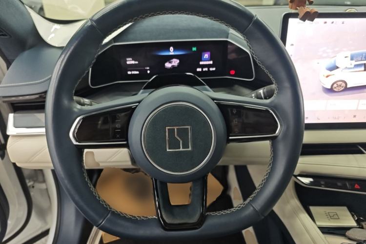 Used Zeekr 001 2022 Ultra-Long Range Dual-Motor YOU Version Steering Wheel