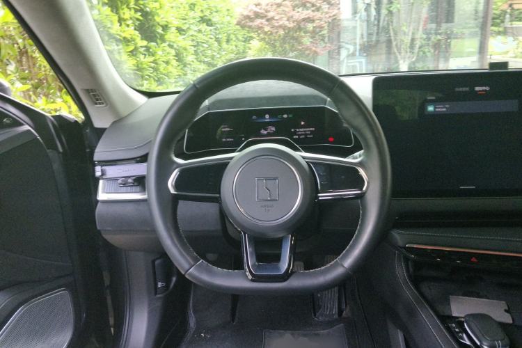 Used Zeekr 001 2022 Long-Range Dual-Motor WE Edition Steering Wheel