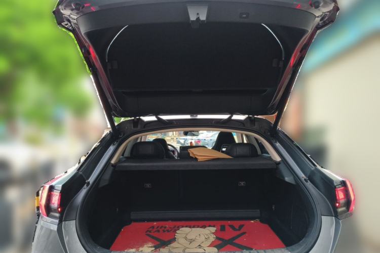 Used Zeekr 001 2022 Long-Range Dual-Motor WE Edition Trunk