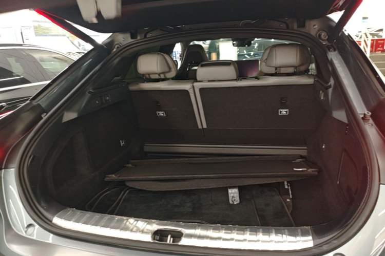 Used Zeekr 001 2022 Ultra-Long Range Dual-Motor YOU Version Trunk