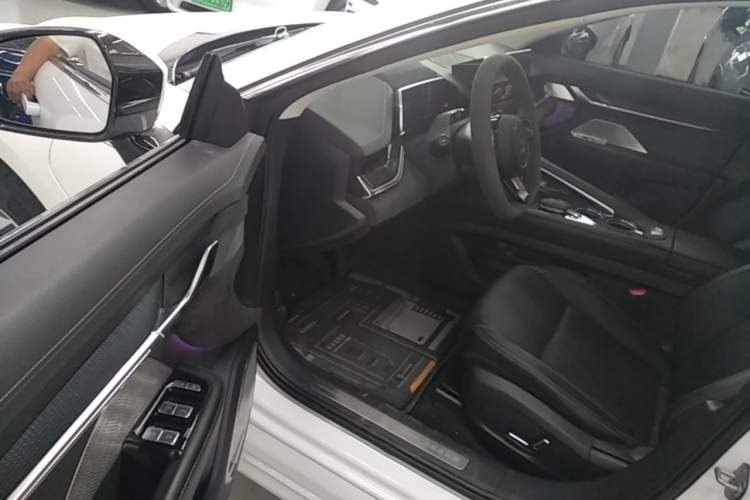 Used Zeekr 001 2022 Long-Range Dual-Motor WE Edition Driver Seat