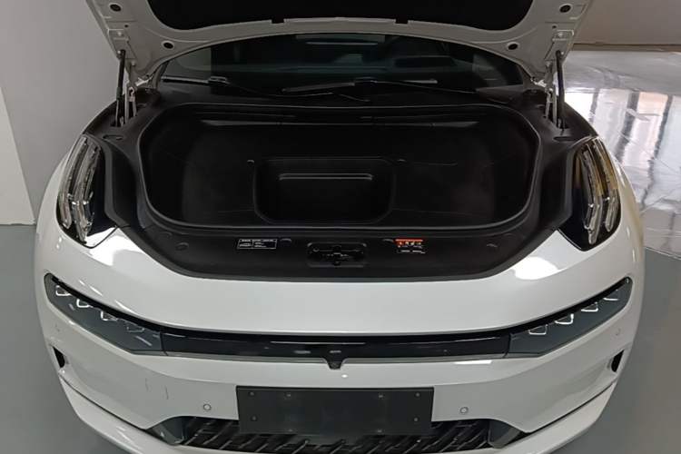 Used Zeekr 001 2022 Ultra-Long Range Dual-Motor YOU Version Engine Bay