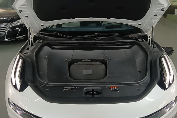Used Zeekr 001 2022 Ultra-Long Range Dual-Motor ME Version Engine Bay