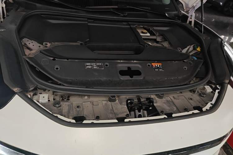 Used Zeekr 001 2022 Long-Range Dual-Motor WE Edition Engine Bay