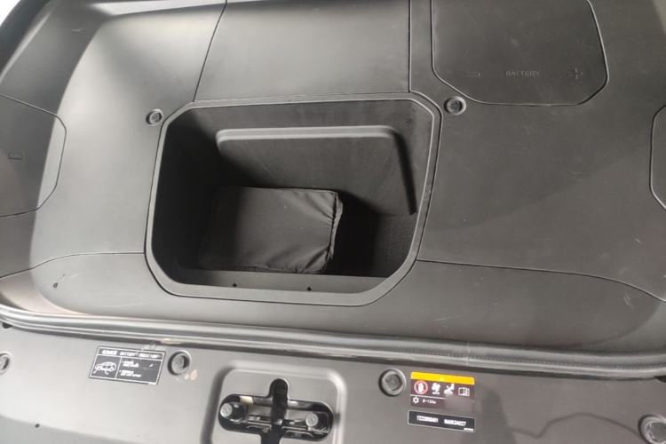 Used Zeekr 001 2022 Long-Range Dual-Motor WE Edition Engine Bay