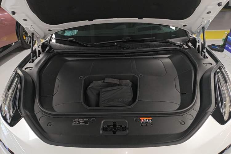 Used Zeekr 001 2022 Long-Range Dual-Motor WE Edition Engine Bay