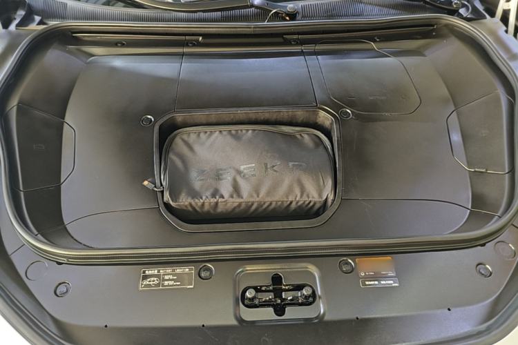 Used Zeekr 001 2022 Long-Range Dual-Motor WE Edition Engine Bay