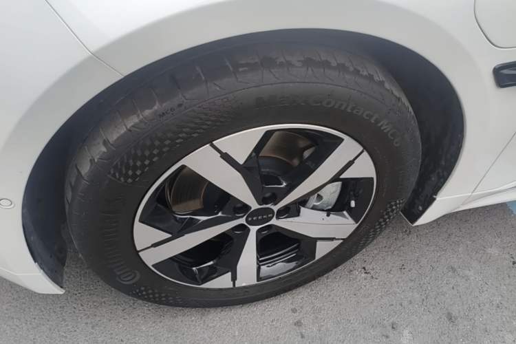 Used Zeekr 001 2022 Long-Range Dual-Motor WE Edition Exterior 4