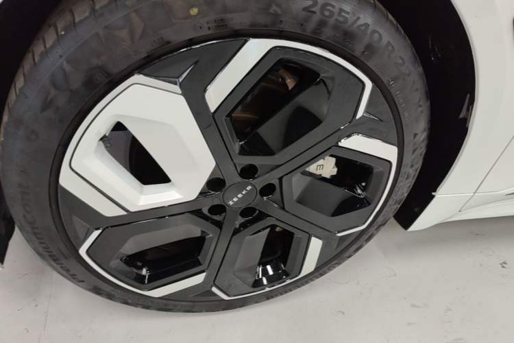 Used Zeekr 001 2022 Long-Range Dual-Motor WE Edition Exterior 4