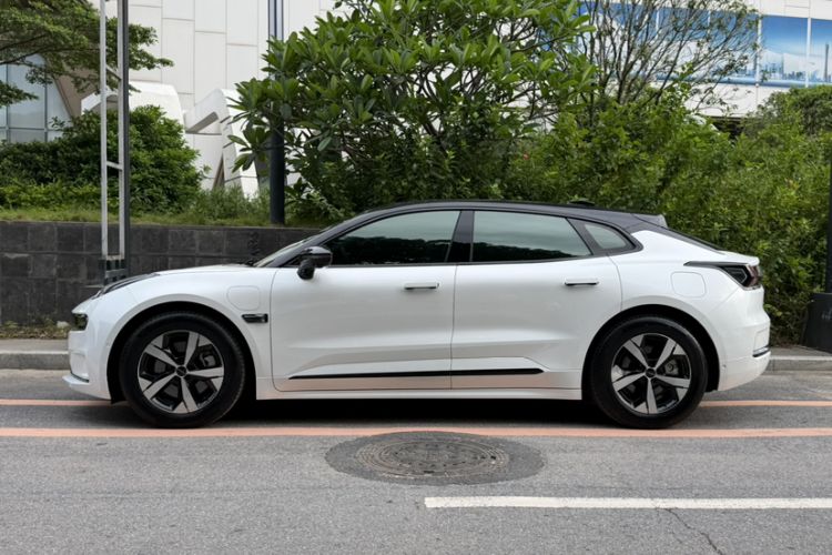 Used Zeekr 001 2022 Long-Range Dual-Motor WE Edition Exterior 4