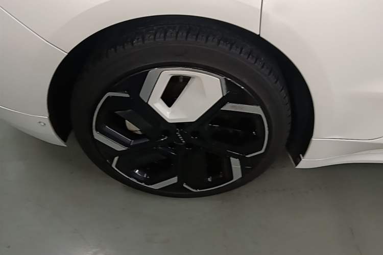 Used Zeekr 001 2022 Ultra-Long Range Dual-Motor ME Version Exterior 5
