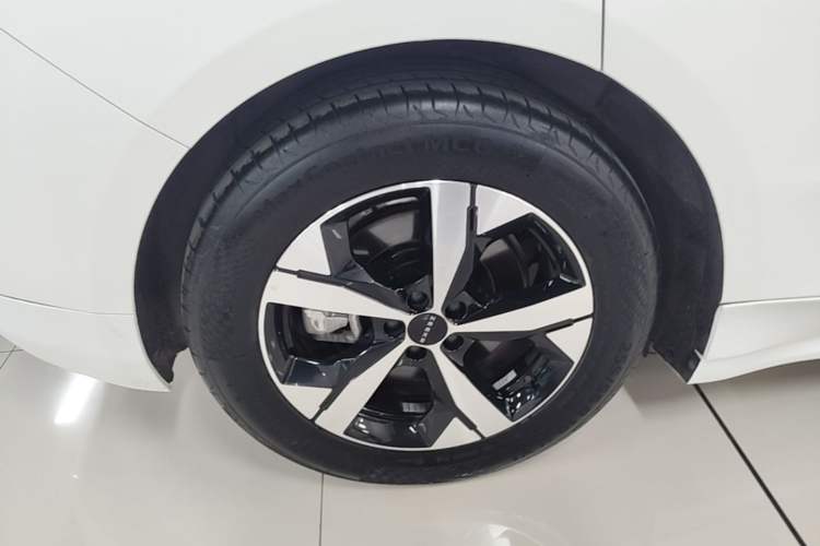 Used Zeekr 001 2022 Long-Range Dual-Motor WE Edition Exterior 5