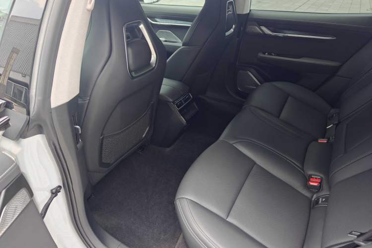 Used Zeekr 001 2022 Long-Range Dual-Motor WE Edition Exterior 8