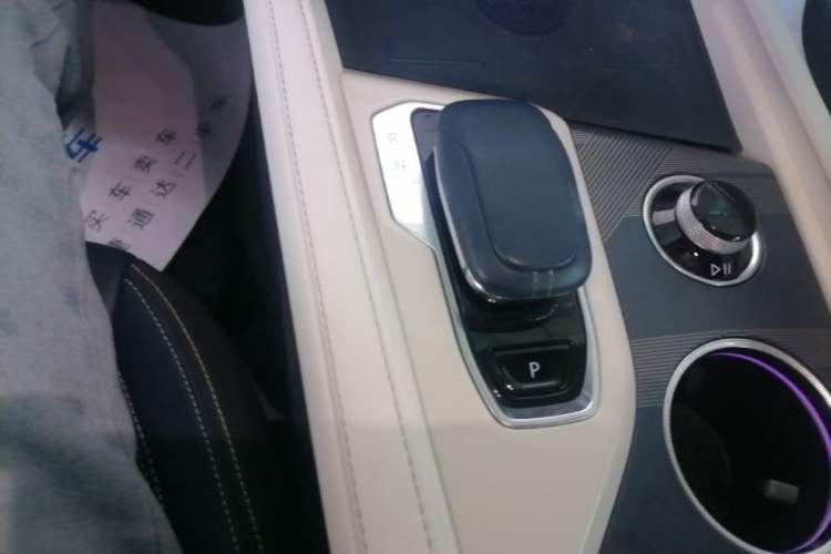 Used Zeekr 001 2022 Long-Range Dual-Motor WE Edition Gear Lever