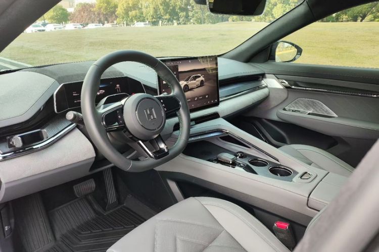 Used Zeekr 001 2022 Long-Range Dual-Motor WE Edition Interior 2