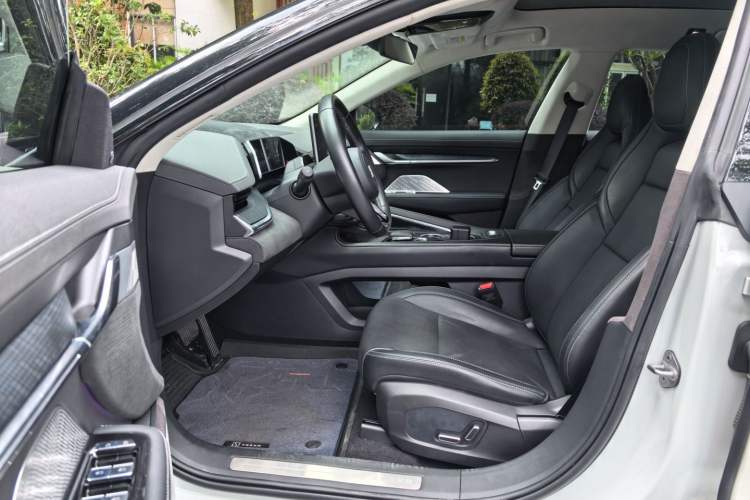 Used Zeekr 001 2022 Long-Range Dual-Motor WE Edition Interior 2
