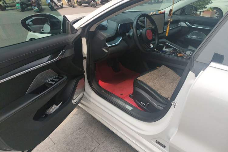 Used Zeekr 001 2022 Long-Range Dual-Motor WE Edition Interior 3