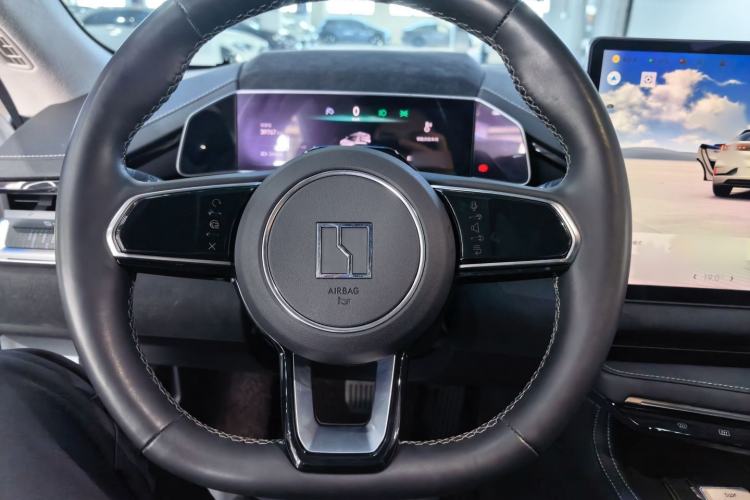 Used Zeekr 001 2022 Long-Range Dual-Motor WE Edition Interior 6