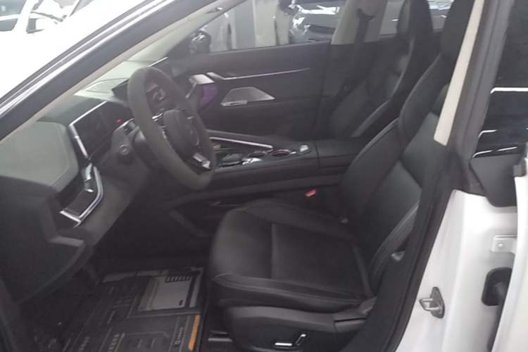 Used Zeekr 001 2022 Long-Range Dual-Motor WE Edition Left Front Seat