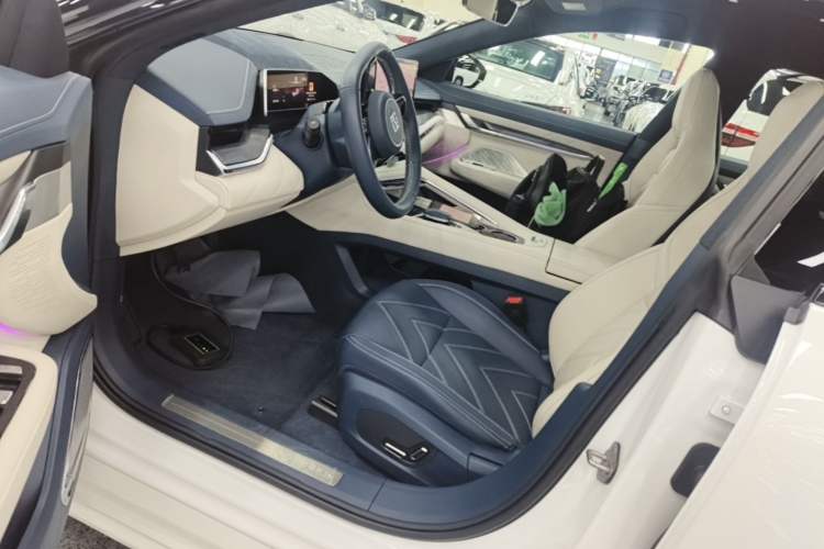 Used Zeekr 001 2022 Long-Range Dual-Motor WE Edition Left Front Seat