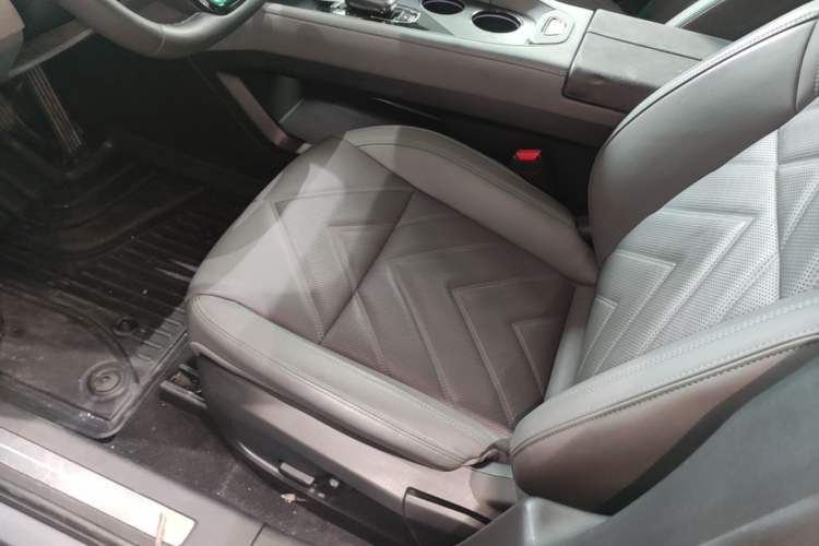 Used Zeekr 001 2022 Long-Range Dual-Motor WE Edition Left Front Seat