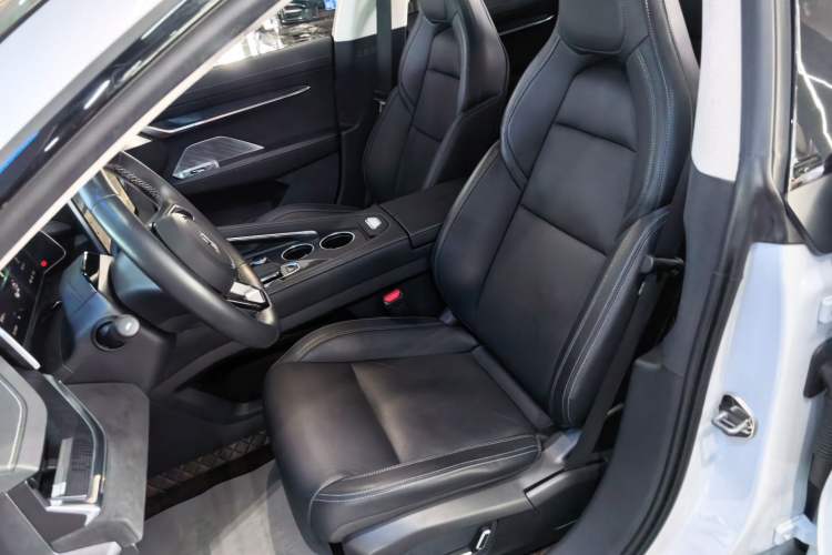 Used Zeekr 001 2022 Long-Range Dual-Motor WE Edition Left Front Seat