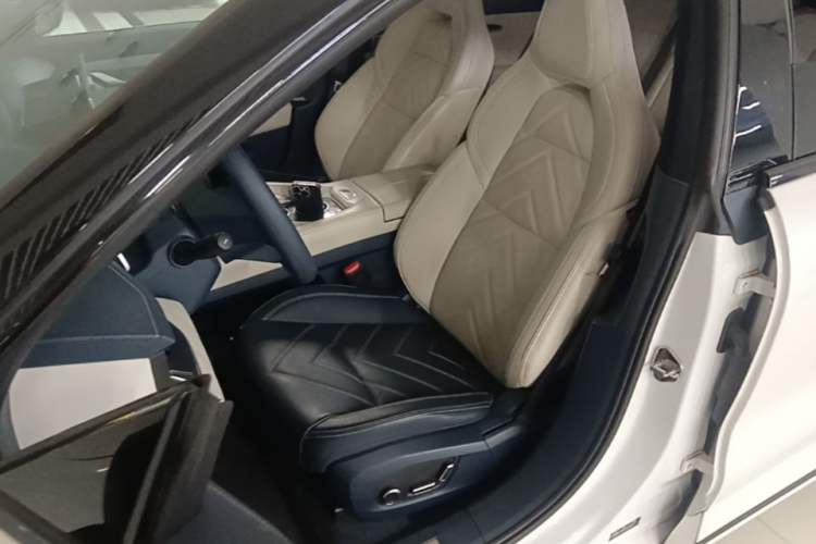Used Zeekr 001 2022 Ultra-Long Range Dual-Motor YOU Version Left Front Seat