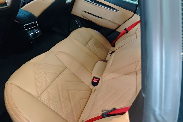 Used Zeekr 001 2022 Ultra-Long Range Dual-Motor ME Version Left Rear Seat