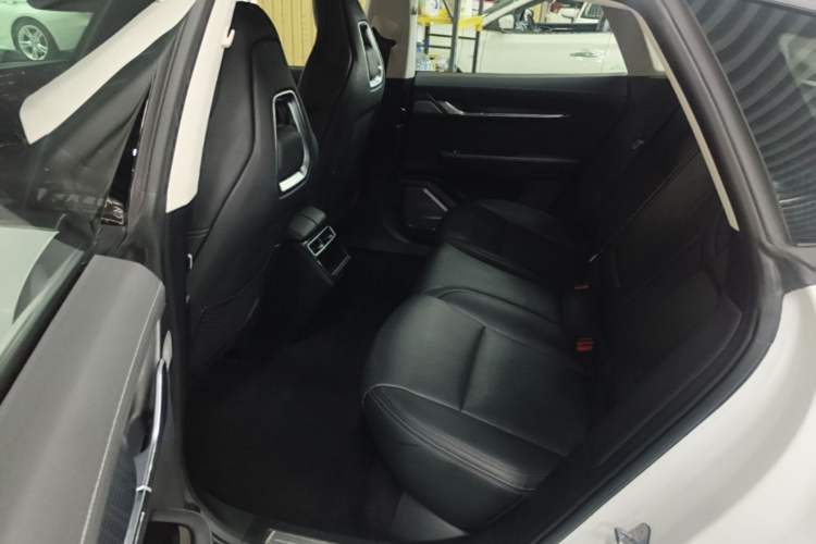 Used Zeekr 001 2022 Ultra-Long Range Single-Motor WE Version Left Rear Seat