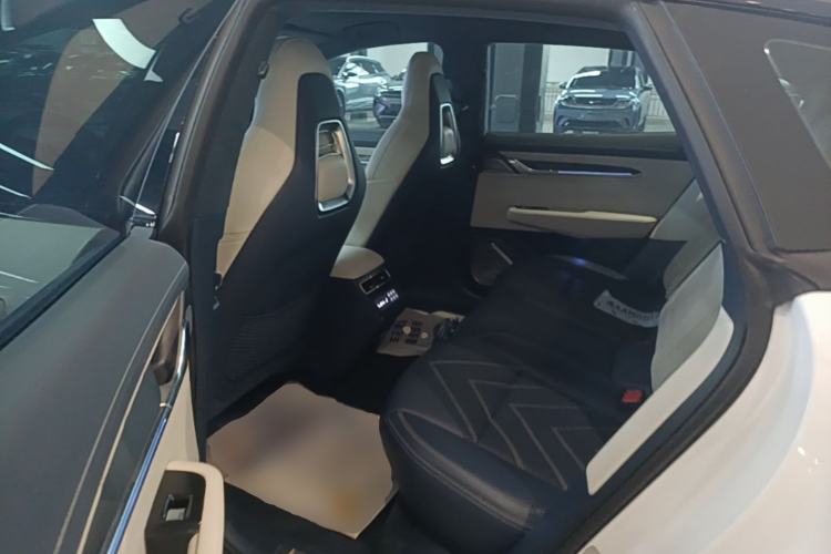 Used Zeekr 001 2022 Ultra-Long Range Dual-Motor ME Version Left Rear Seat