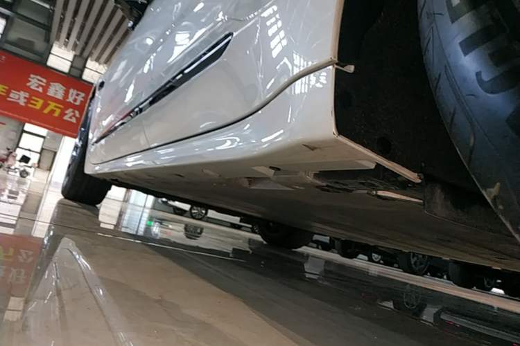 Used Zeekr 001 2022 Long-Range Dual-Motor WE Edition Left Side Sill