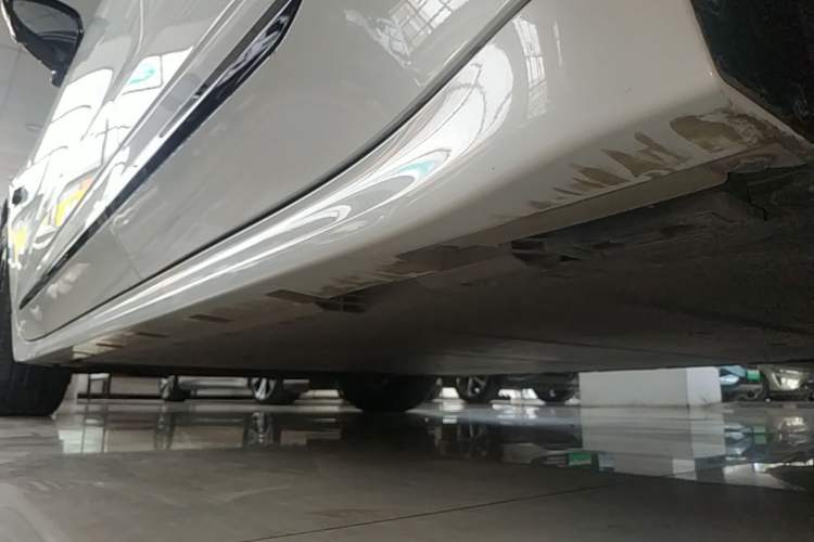 Used Zeekr 001 2022 Long-Range Dual-Motor WE Edition Left Side Sill