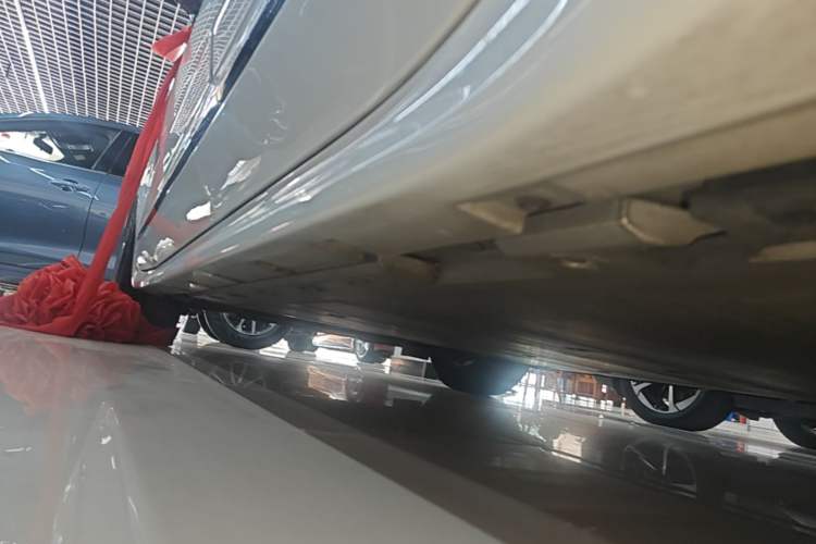Used Zeekr 001 2022 Long-Range Dual-Motor WE Edition Left Side Sill