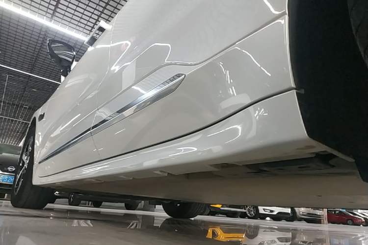 Used Zeekr 001 2022 Ultra-Long Range Single-Motor WE Version Left Side Sill