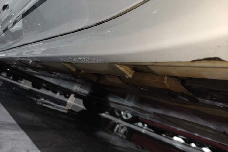 Used Zeekr 001 2022 Ultra-Long Range Single-Motor WE Version Left Side Sill