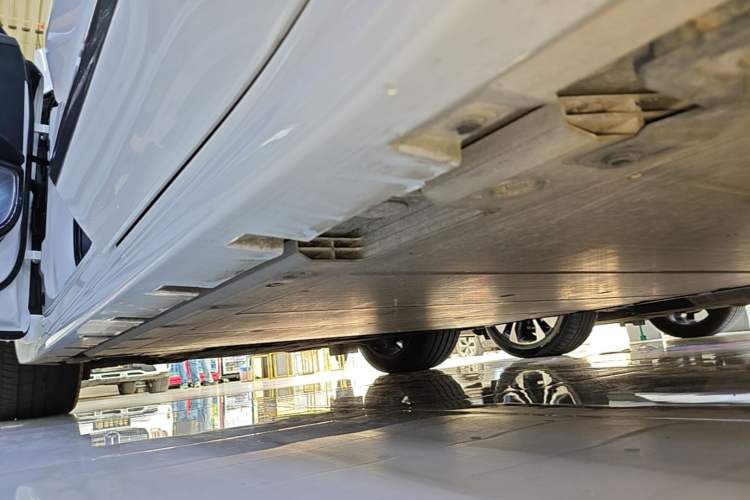 Used Zeekr 001 2022 Long-Range Dual-Motor WE Edition Left Side Sill