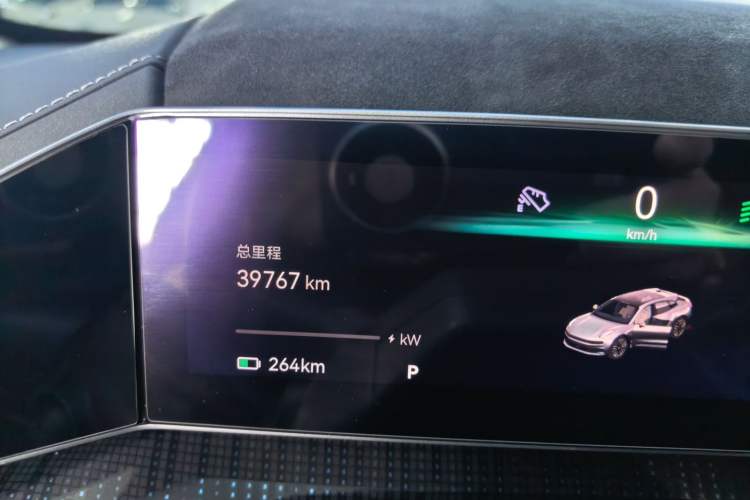 Used Zeekr 001 2022 Long-Range Dual-Motor WE Edition Odometer Close Up