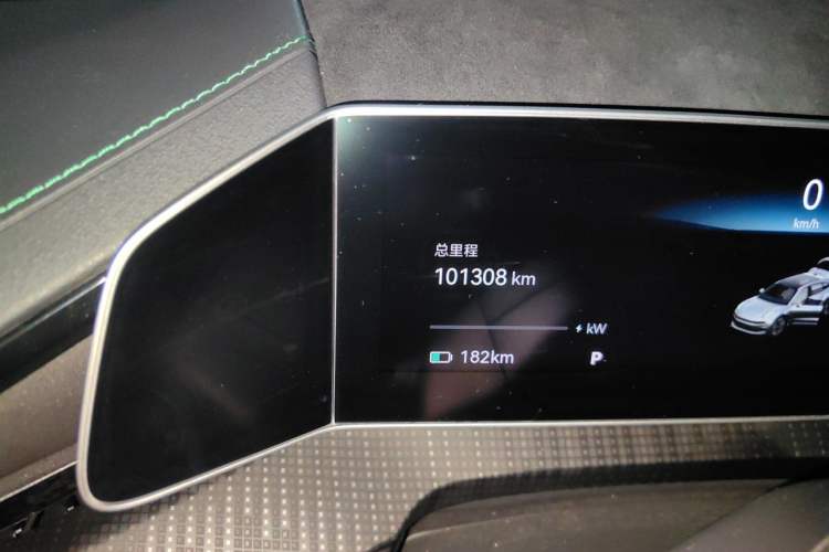 Used Zeekr 001 2022 Long-Range Dual-Motor WE Edition Odometer Close Up