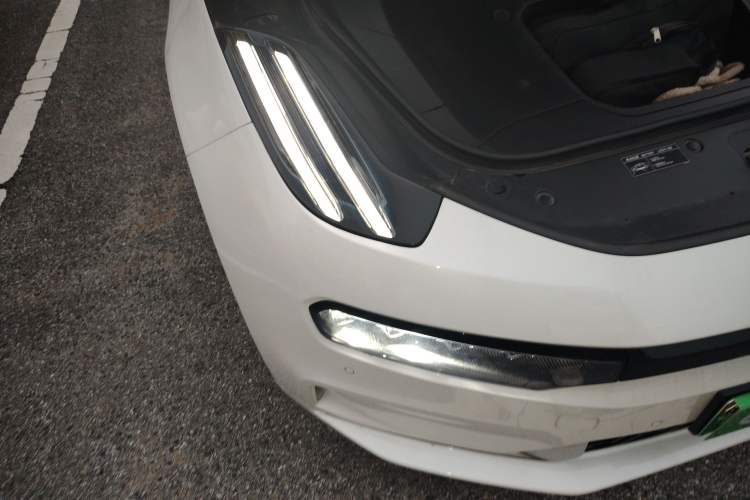 Used Zeekr 001 2022 Long-Range Dual-Motor WE Edition Right Front Headlight