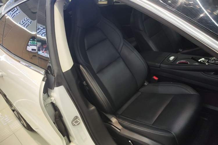 Used Zeekr 001 2022 Ultra-Long Range Single-Motor WE Version Right Front Seat