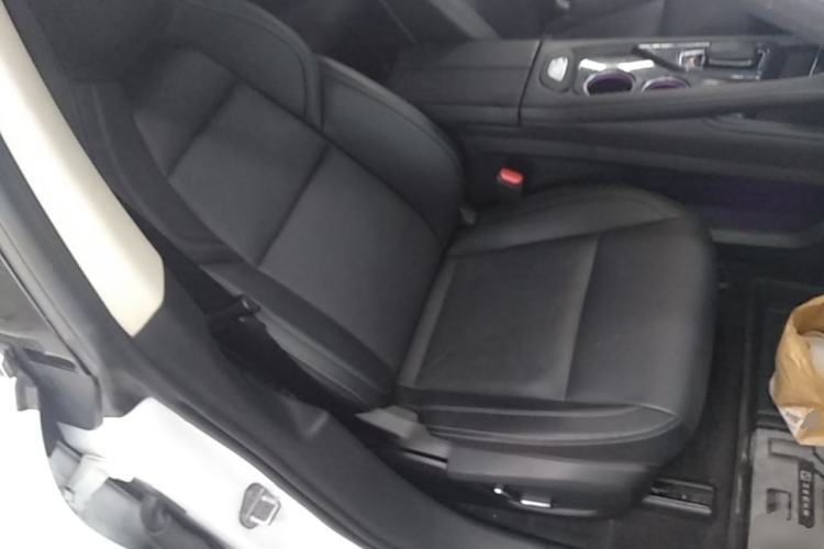Used Zeekr 001 2022 Long-Range Dual-Motor WE Edition Right Front Seat