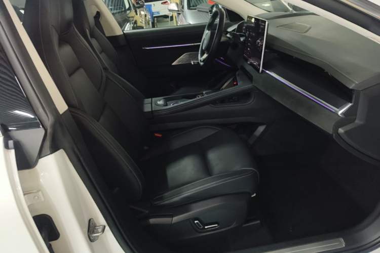 Used Zeekr 001 2022 Ultra-Long Range Single-Motor WE Version Right Front Seat