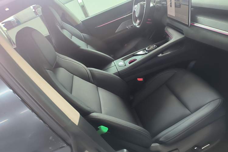 Used Zeekr 001 2022 Long-Range Dual-Motor WE Edition Right Front Seat