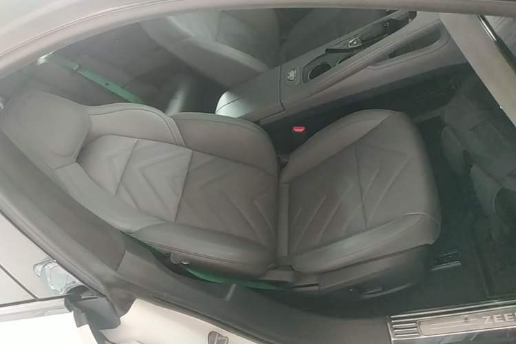 Used Zeekr 001 2022 Long-Range Dual-Motor WE Edition Right Front Seat